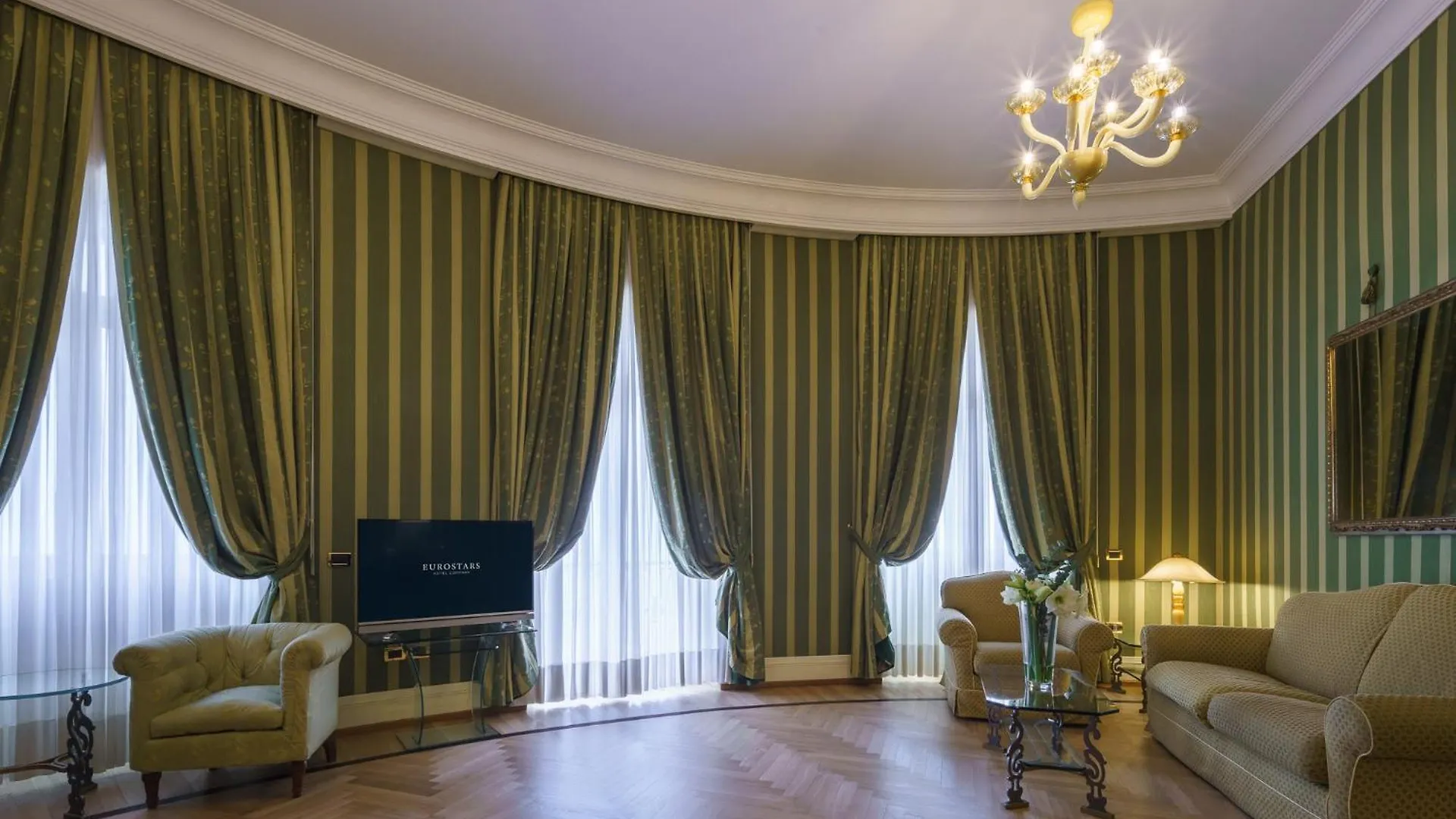 Eurostars Hotel Excelsior Naples