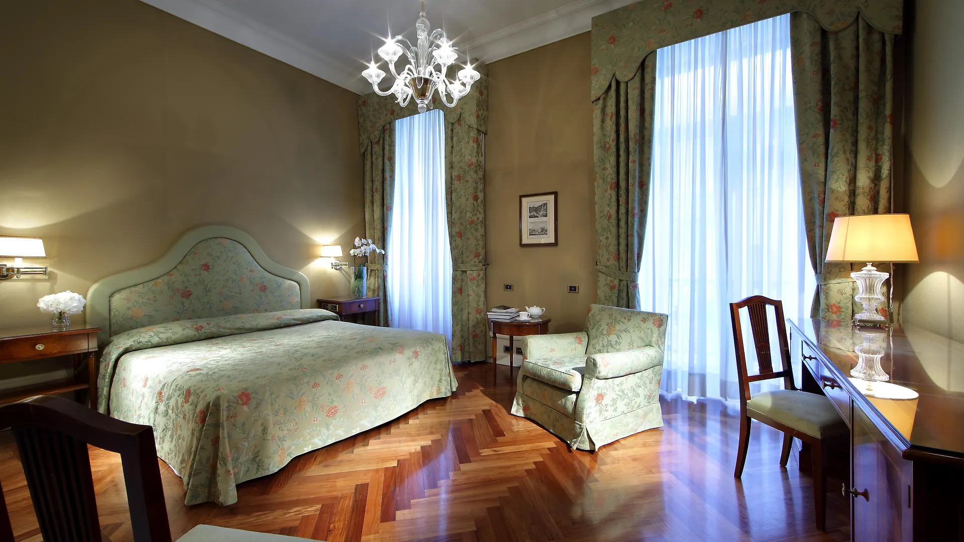 Eurostars Hotel Excelsior Naples Italy