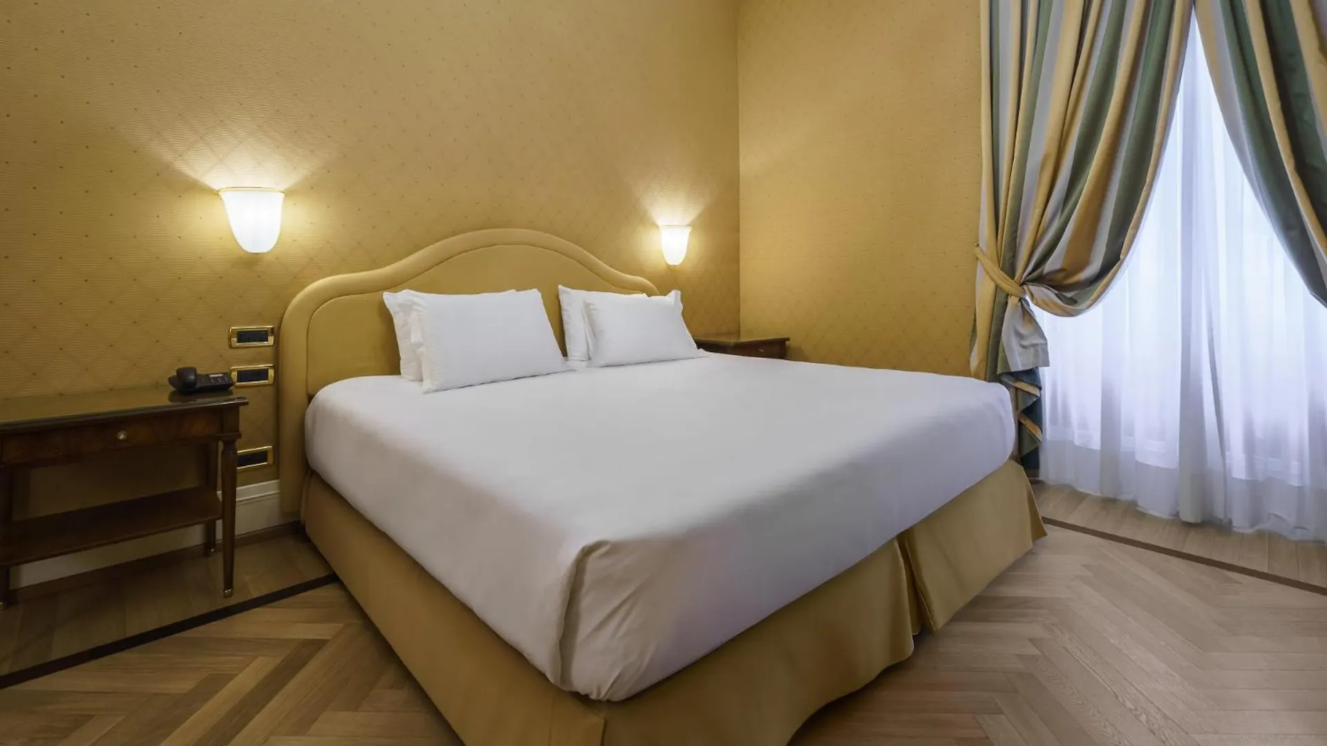 Eurostars Hotel Excelsior Neapel