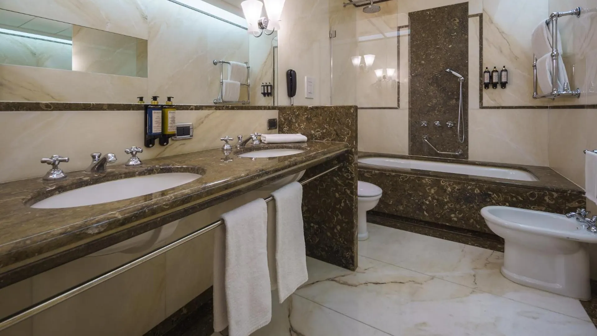 Eurostars Hotel Excelsior Naples