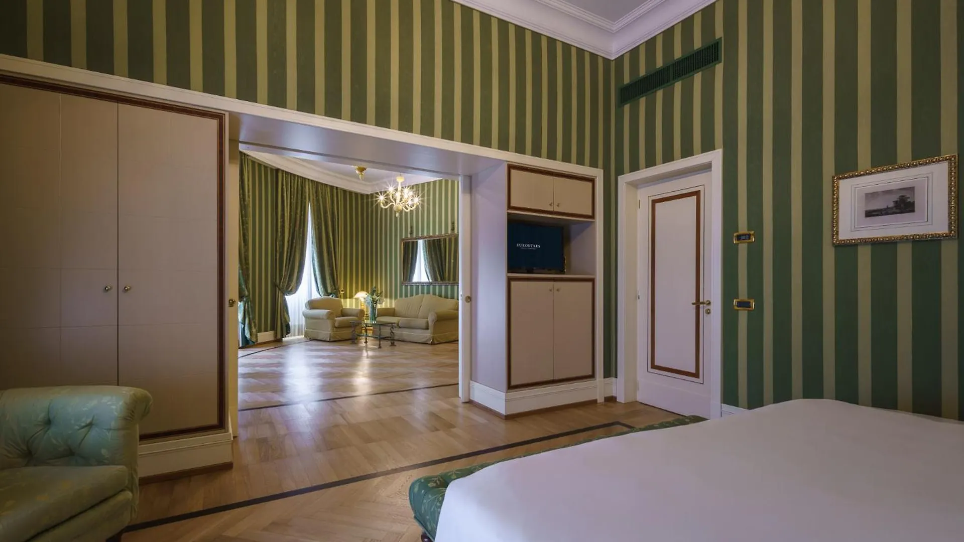 Eurostars Hotel Excelsior Naples