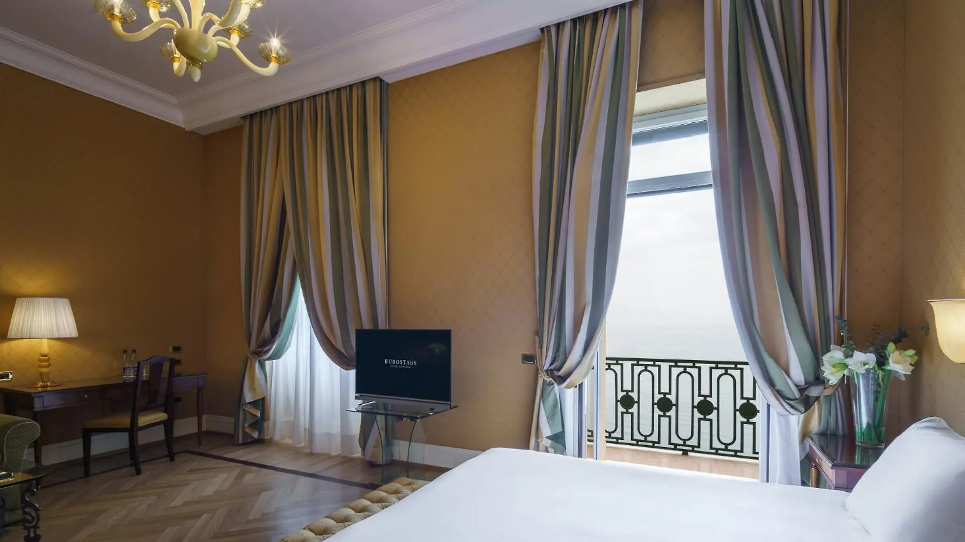 Eurostars Hotel Excelsior Neapel
