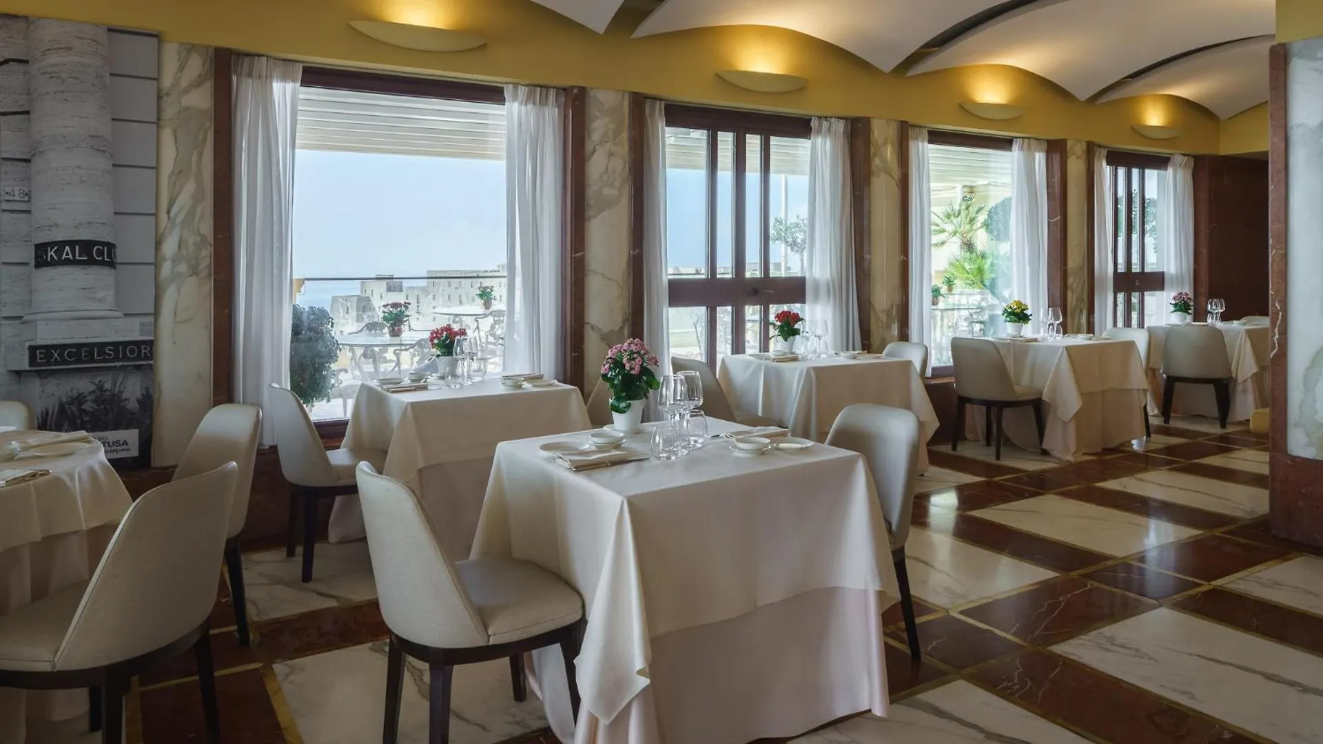 Eurostars Hotel Excelsior Naples