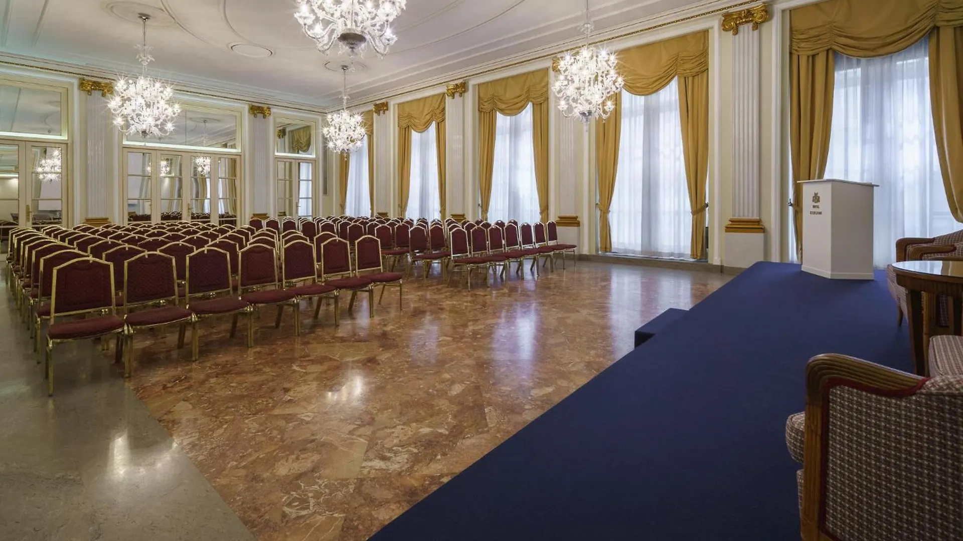 Eurostars Hotel Excelsior Neapel