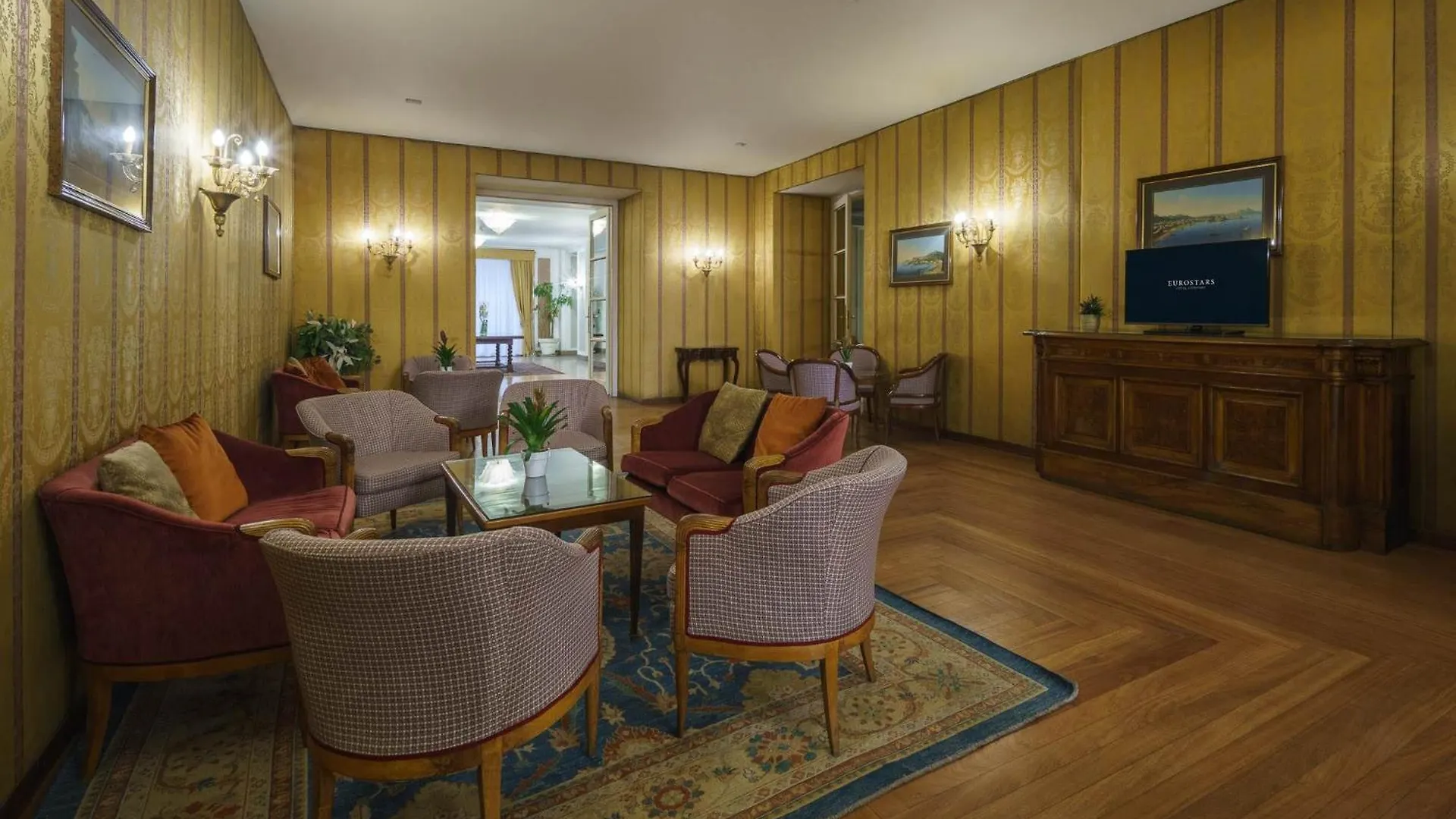 Eurostars Hotel Excelsior Naples 4*,